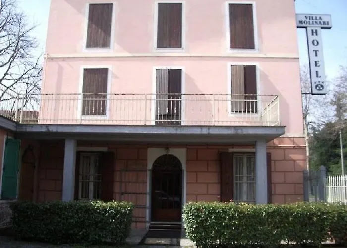 מלון Molinari